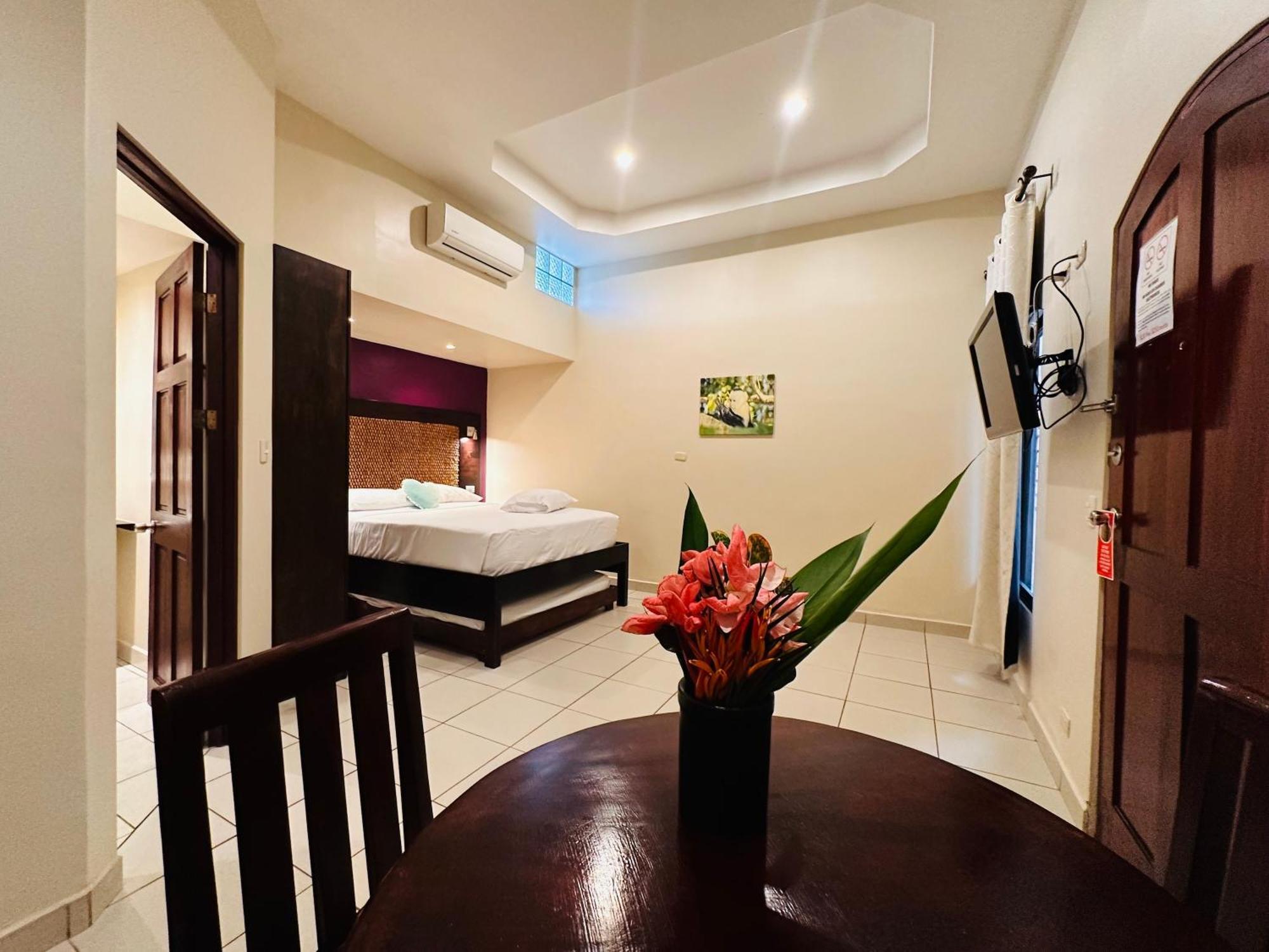Las Brisas Resort And Villas Jacó Екстериор снимка